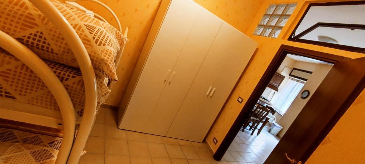 Casa Vacanza Dinastia Borbone - Centro Storico Neapol Zewnętrze zdjęcie